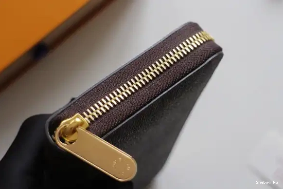 LOUIS ZIPPY WALLET VUITTON 0619